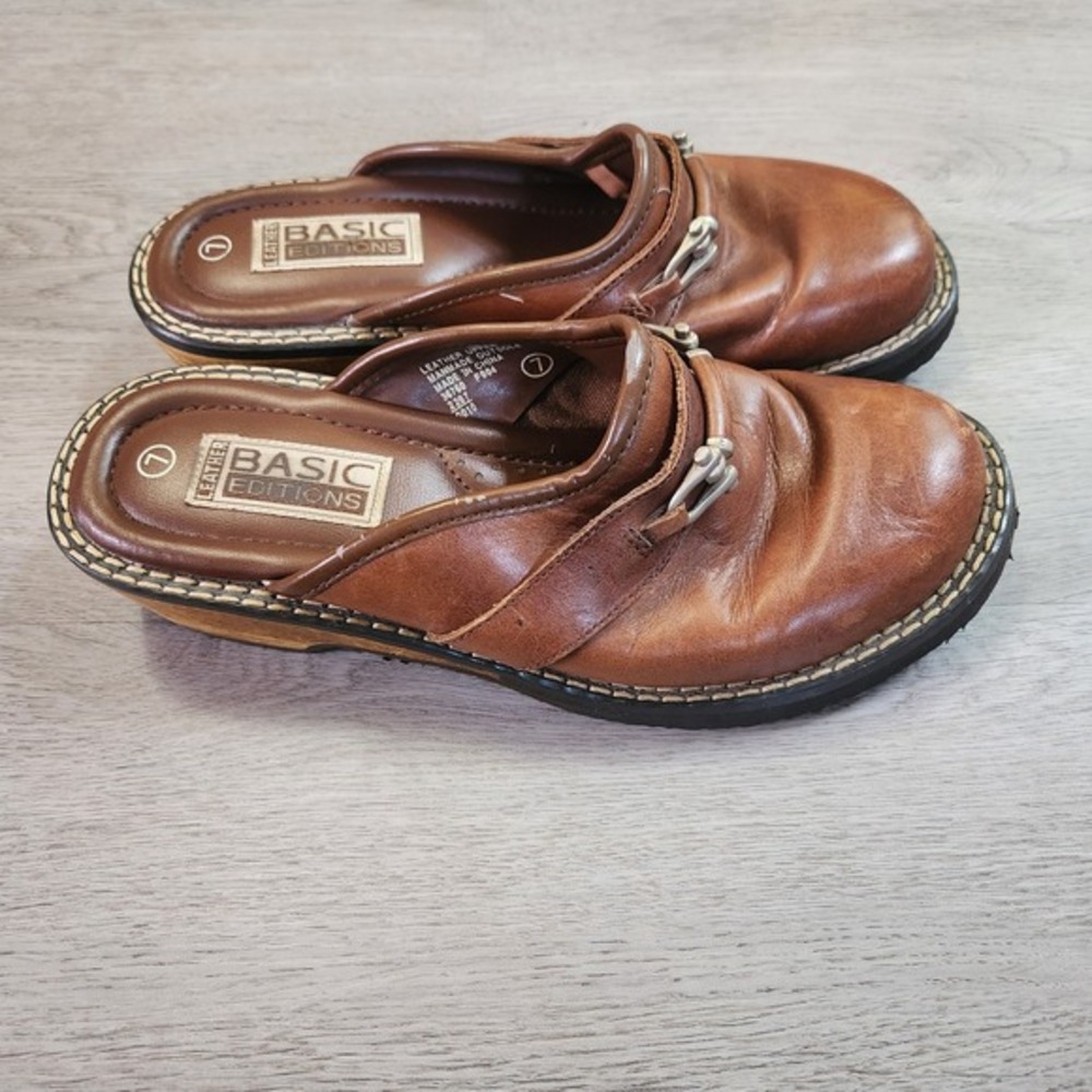 Vintage Basic Edition Leather‎ Clogs Size 7